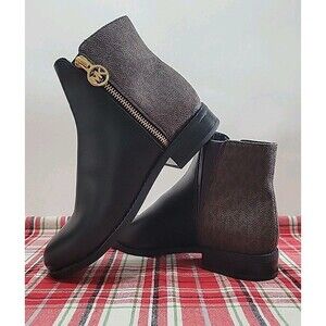 NWOT MICHAEL KORS Gold Ankle Zip Michael Kors Lainey Ankle Boot Size 5 Logo